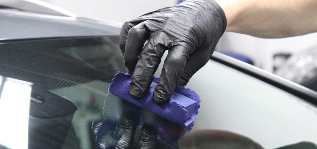 Traitement hydrophobe des vitres à Chartres – visibilité optimale et protection contre la pluie